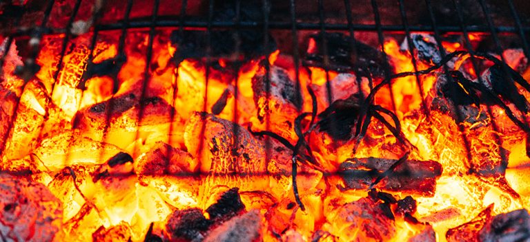 Consejos para elegir el mejor carbón para tu Barbacoa